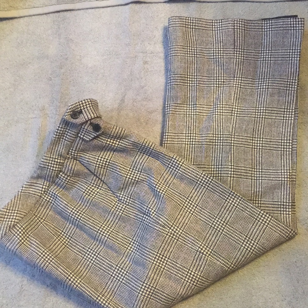 Vintage  💯 wool trousers with wide legs